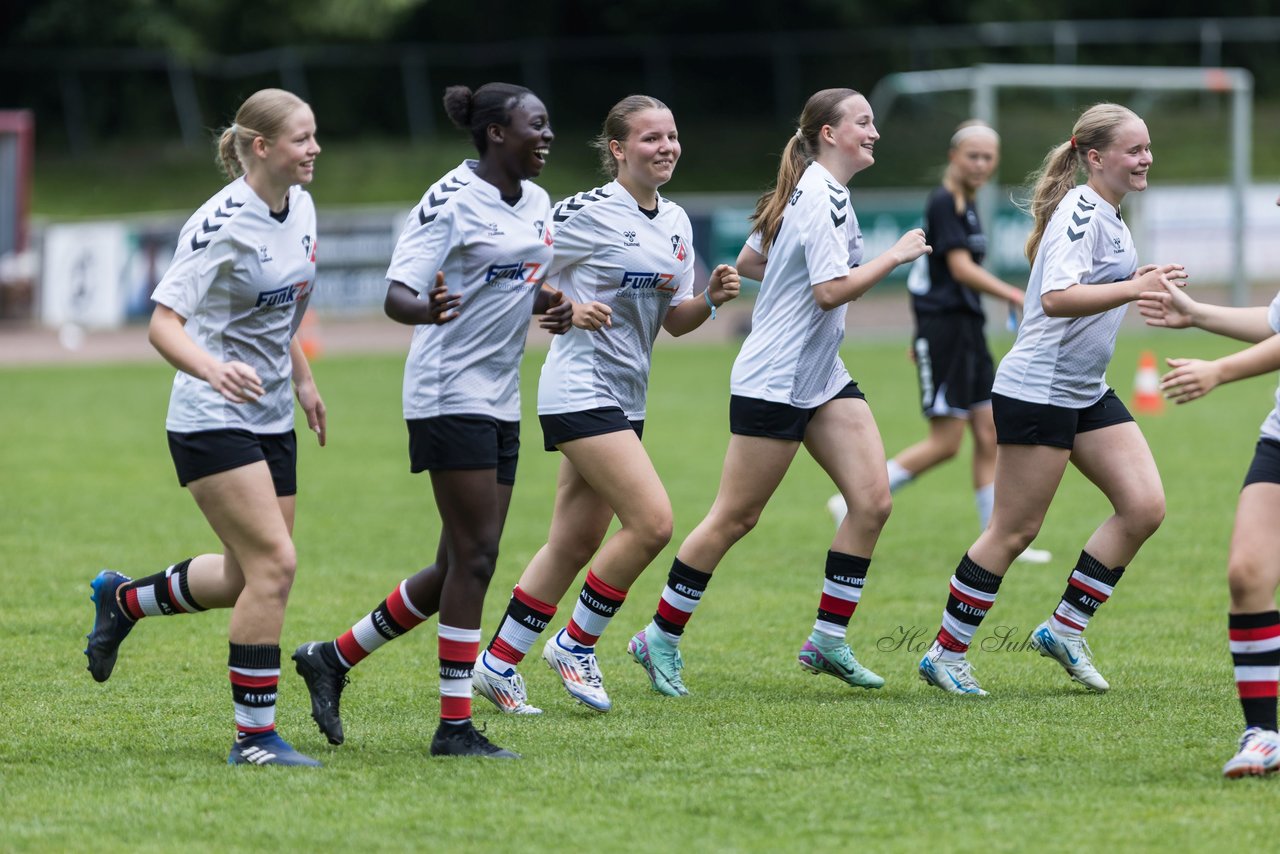 Bild 350 - Loewinnen Cup
